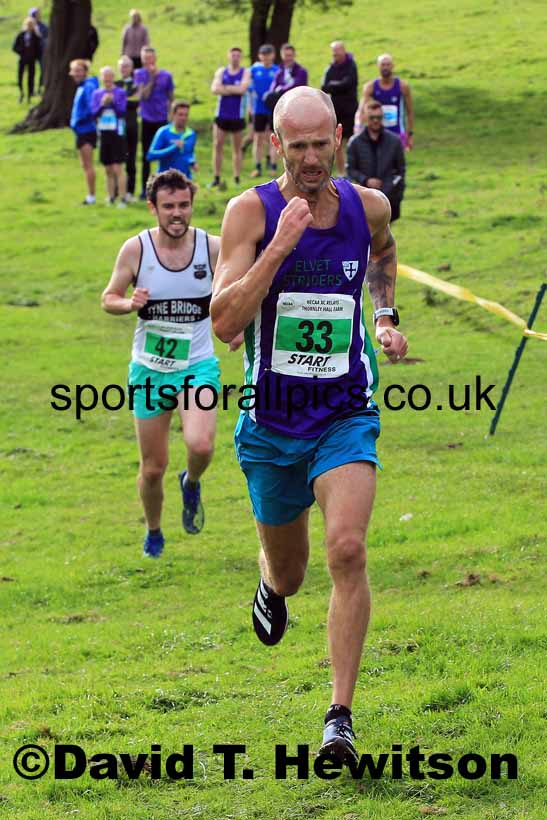 Senior men, 2022 NECAA Cross Country Relays, Thornley Hall Farm, Peterlee, County Durham, October 15th. Photo: David T. Hewitson/Sports for All Pics